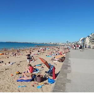 Hébergement de vacances St Malo Maison Avec Jardin Proche Gare Intramuros Chien Admis Parking Gratuit, Saint-Malo